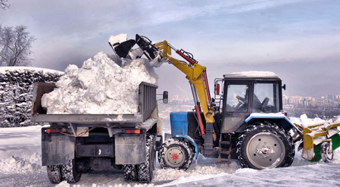 Вывоз снега КАМАЗом на снегоплавильные пункты