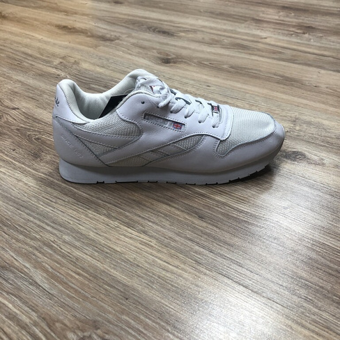 Кроссовки reebok classic белые р-р 43-46