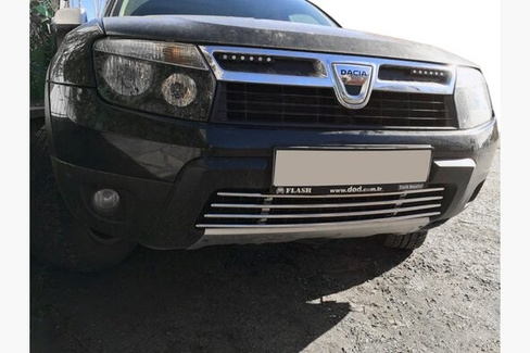 Центральная нижняя решетка Omsa сталь Renault Duster 2010-2021