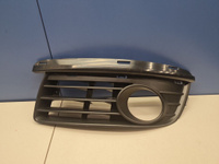 Заглушка п_т фары в бампере левая для Volkswagen Golf 5 2003-2009 Б/У